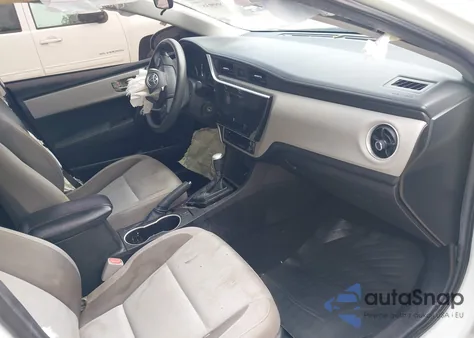 2018 Toyota Corolla Le z USA, uszkodzony, nr VIN 5YFBURHEXJP804489